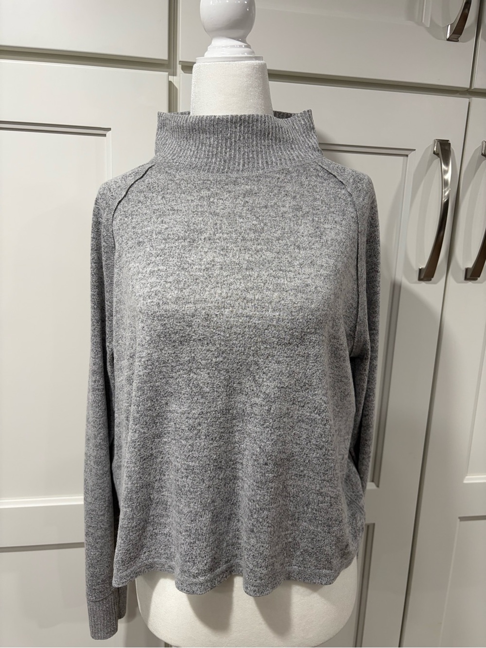 Abercrombie & Fitch Heather Gray Mock Neck Sweater